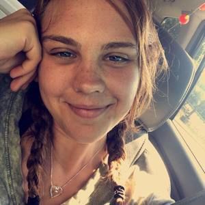 Meet your Posher, Carlayna